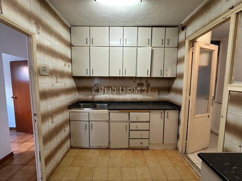 Foto eb2d6dc1-57bc-4cc8-9351-9f67db9ff7ba. Pis a Can Clos-Pinetons Ripollet