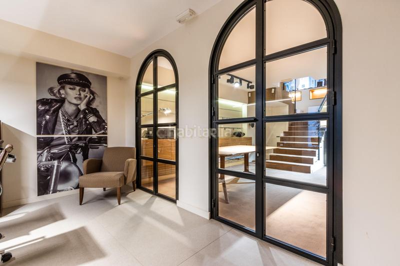 Foto 005b951f-3f39-4a42-8bff-583a4e2f0571. Local comercial a Centre Sabadell