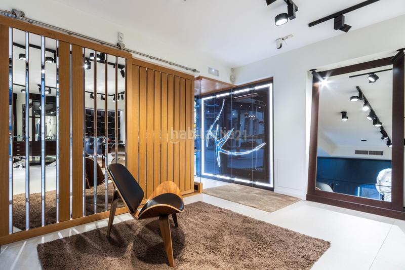 Foto 03cd5c96-e07a-449a-b183-ef50274df6f8. Local comercial a Centre Sabadell