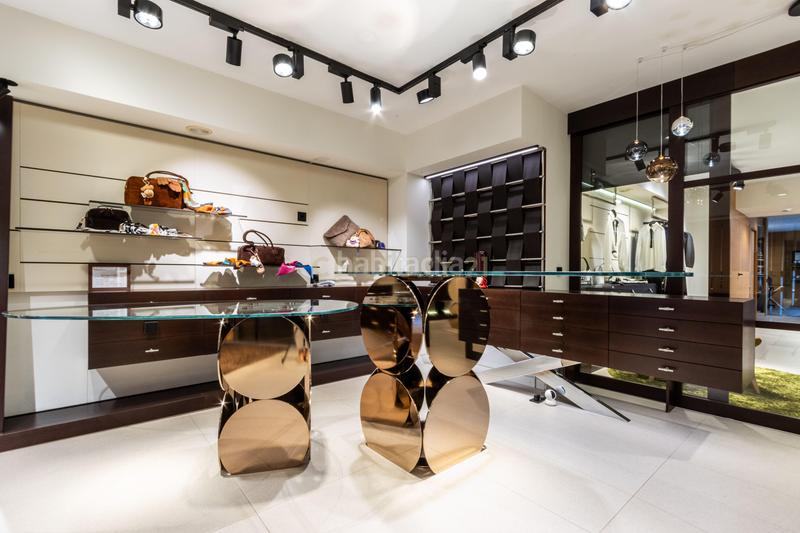 Foto 41ad03b3-de02-4727-8cd6-2e9ba645ec2b. Local comercial a Centre Sabadell