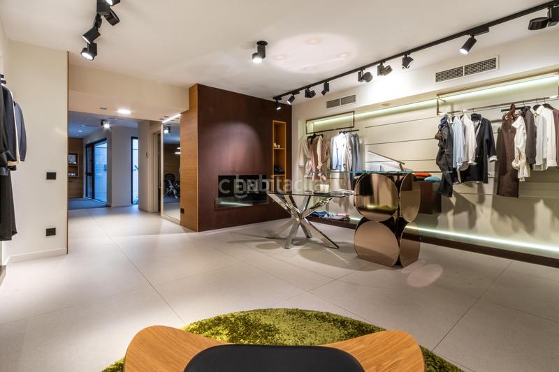 Foto 45ca9aa1-da97-4b98-a25a-bb981b034b37. Local comercial a Centre Sabadell