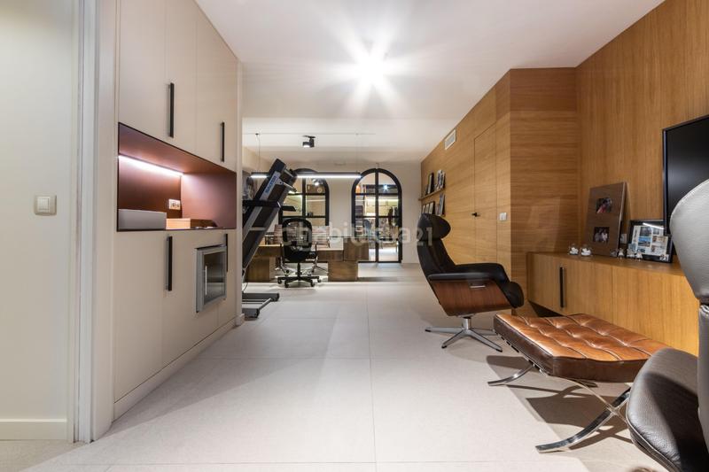 Foto 809c2e11-f458-4f25-8d3f-3a67f2e83be4. Local comercial a Centre Sabadell