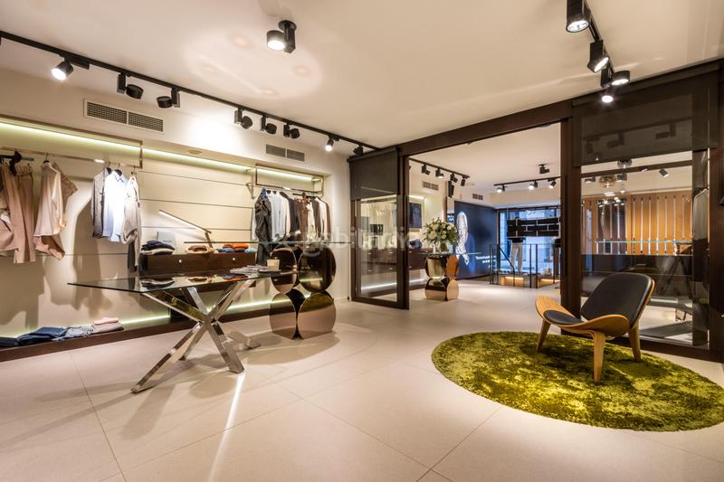 Foto 89a36157-77a0-4669-8f7f-b5baf426ae60. Local comercial a Centre Sabadell