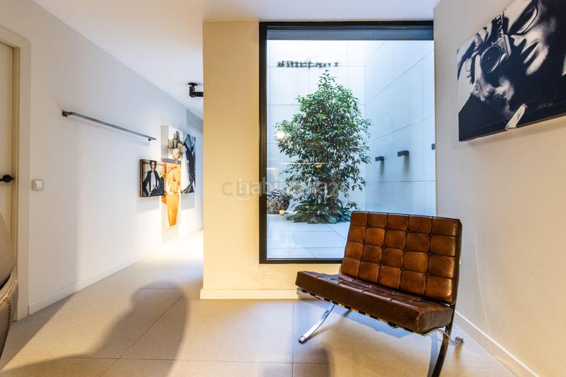 Foto b99b00df-a09b-4458-8793-ed155ab0be4f. Local comercial a Centre Sabadell