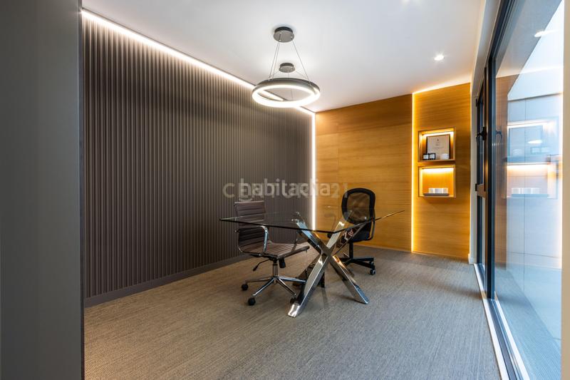 Foto c641c1f0-43f1-4aa2-b232-c9fb29b06a9c. Local comercial a Centre Sabadell