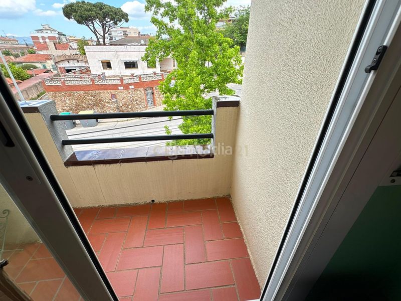 Foto 7dc0980a-3a2e-413a-823d-8446d3f6353d. Casa a carrer de juan ramon jiménez a Barri de Lourdes-Gallecs Mollet del Vallès