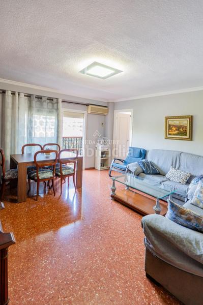 Foto 8201d966-be52-43b0-8cb5-ca5884991511. Etagenwohnung mit heizung in Ciutat Jardí Valencia