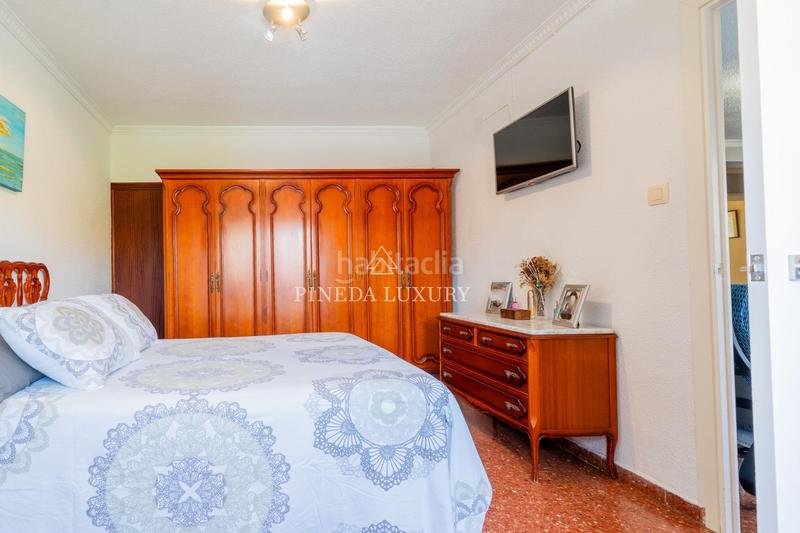 Foto fd2bcb6b-8051-4e0d-bb2e-735a3eb93159. Piso en Ciutat Jardí Valencia