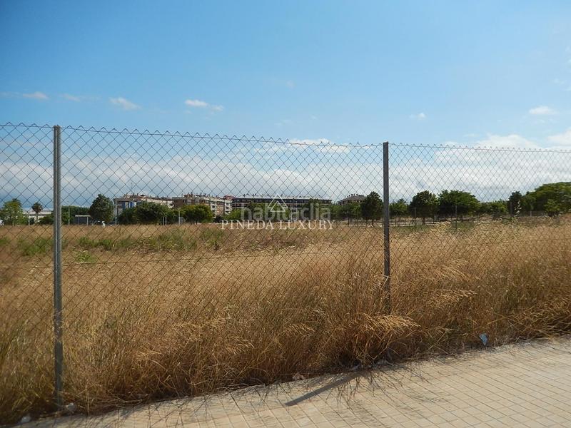 Foto cdc9740d-f1ed-4b1d-98bc-a5f4273f6c87. Terreno residencial parcela uso rterciario con 100 metros de fachada en Puçol