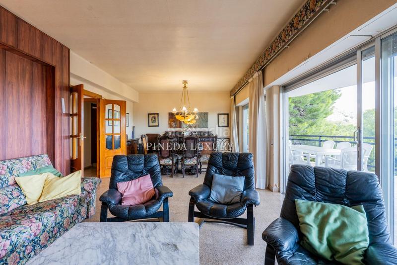 Foto aaf29ecd-9bdf-4046-9b05-9a4589d1c8f4. Chalet avec parking dans Centro-El Castillo Sagunt