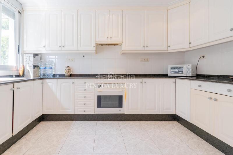 Foto b9cf578f-e491-4d6f-a7d5-cca132e24f6d. Chalet avec parking dans Centro-El Castillo Sagunt