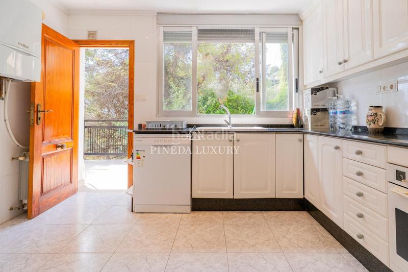 Foto daf79ba7-0a03-41e8-bb42-18c58228ab47. Chalet avec parking dans Centro-El Castillo Sagunt