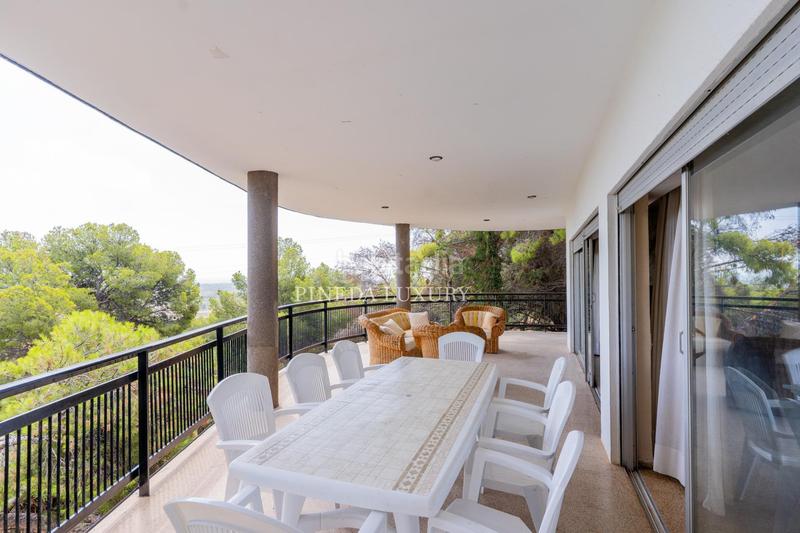 Foto fba88fa5-a5dd-455c-92b2-3e2a04208738. Chalet avec parking dans Centro-El Castillo Sagunt