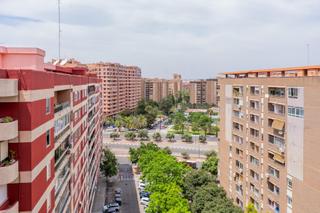 Appartement  Fray luis colomer 9. Pineda luxury les ofrece en exclusividad esta vivienda  junto al