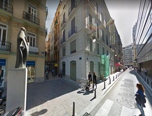 Lloguer Local Comercial a Calle dr romagosa 21. Local disponible en calle peatonal junto al corte ingles de colo