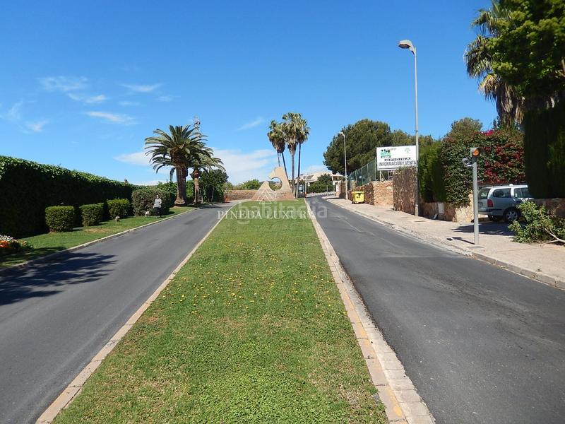 Foto 64a665d7-b321-42d4-9a33-99586bbe8abf. Terreno residenziale in Alfinach - Monasterios Puçol