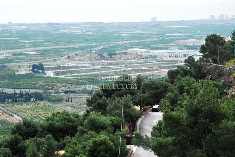 Foto f413f681-d4e1-4fba-a8e7-ed28f7ae6cb1. Residential plot in Centro-El Castillo Sagunt