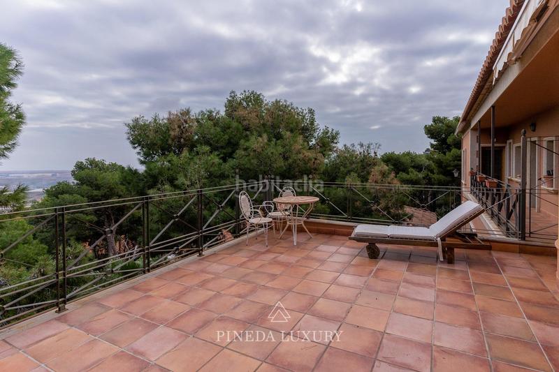 Foto 04b40567-05de-4c42-8b07-09d779e8c378. Chalet avec chauffage parking piscine dans Centro-El Castillo Sagunt