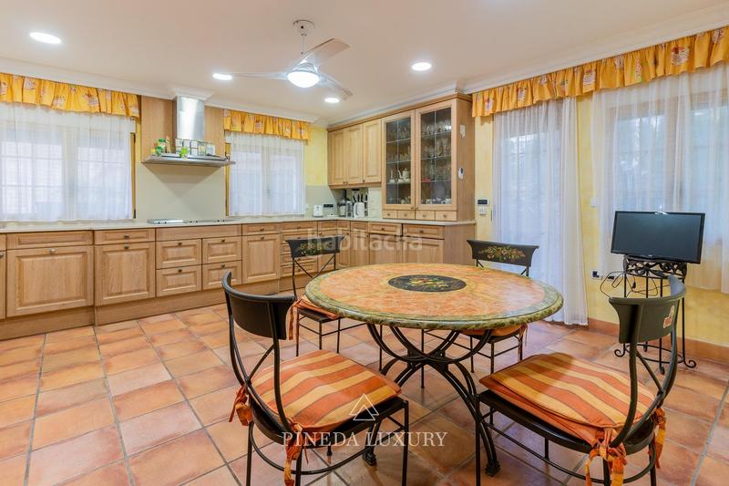 Foto 2cf2b022-0676-4b62-be88-0e29bbd3335b. Chalet avec chauffage parking piscine dans Centro-El Castillo Sagunt