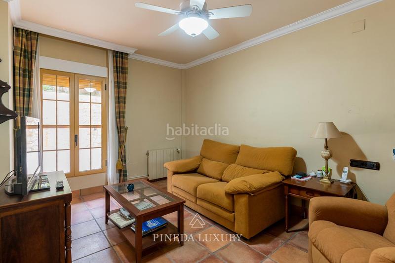 Foto a7ff72c8-fb66-400d-9a3c-af04dc60a2e4. Chalet avec chauffage parking piscine dans Centro-El Castillo Sagunt