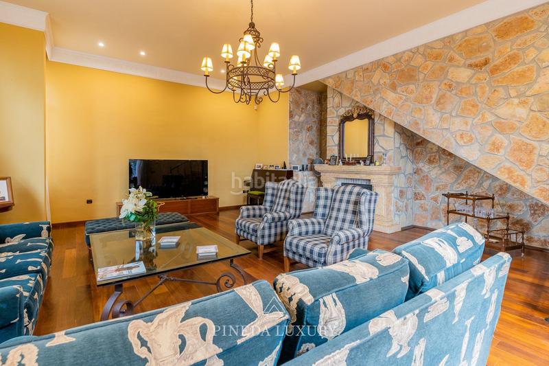 Foto ba2f3639-6bf2-4153-a0ab-458767be6d3c. Chalet avec chauffage parking piscine dans Centro-El Castillo Sagunt