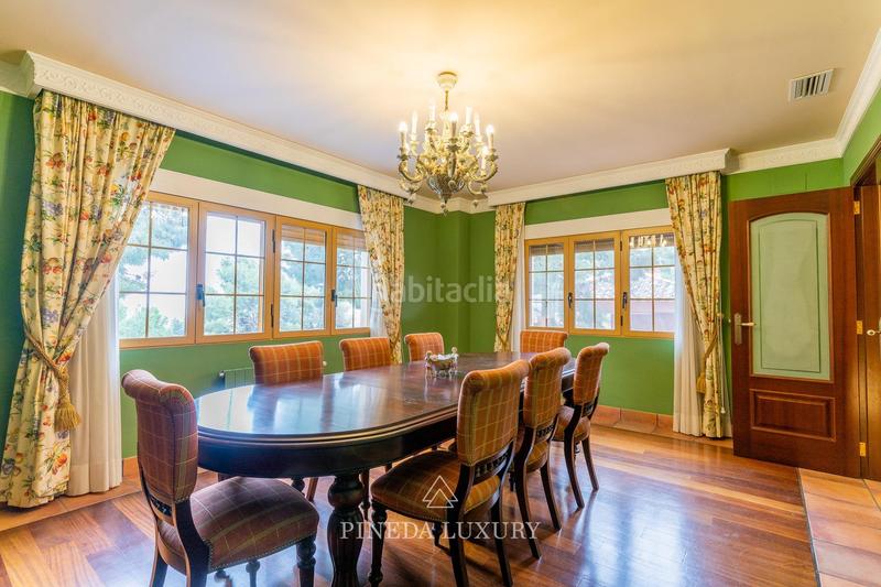 Foto eec46e6d-f3f3-425e-b9ee-cc9b8a2c13ac. Chalet avec chauffage parking piscine dans Centro-El Castillo Sagunt