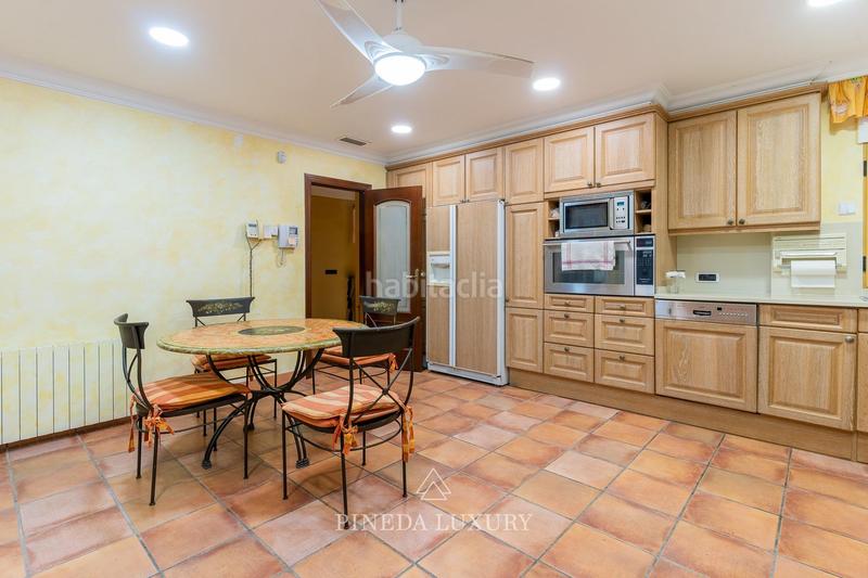 Foto fcf8739c-ba62-4a56-bfb8-390b4130e41a. Chalet avec chauffage parking piscine dans Centro-El Castillo Sagunt