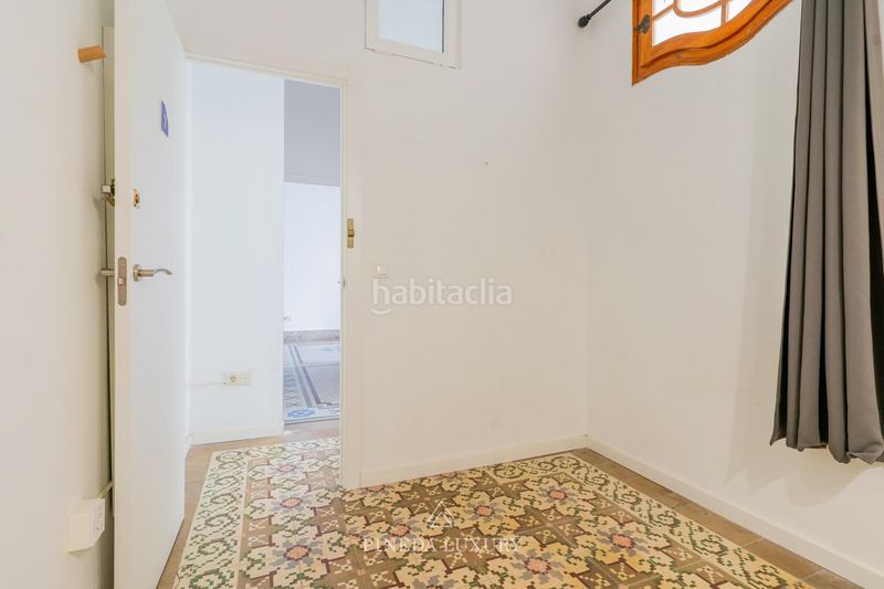 Piso en calle convento st clara 11 vivienda señorial en el centro y junto a la plaza del ayuntamiento en Valencia - Imagen 36
