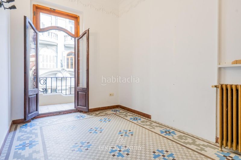 Piso en calle convento st clara 11 vivienda señorial en el centro y junto a la plaza del ayuntamiento en Valencia - Imagen 14