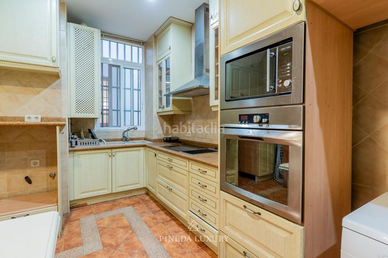 Piso en calle convento st clara 11 vivienda señorial en el centro y junto a la plaza del ayuntamiento en Valencia - Imagen 22