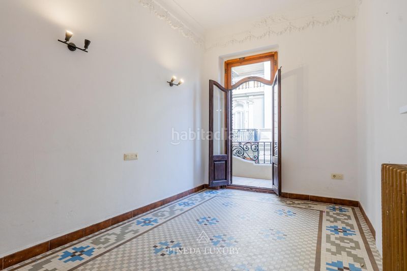 Piso en calle convento st clara 11 vivienda señorial en el centro y junto a la plaza del ayuntamiento en Valencia - Imagen 8