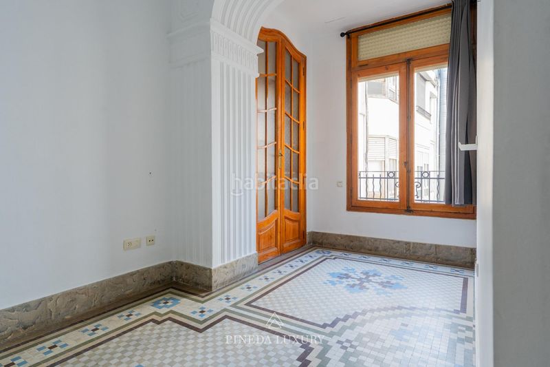 Piso en calle convento st clara 11 vivienda señorial en el centro y junto a la plaza del ayuntamiento en Valencia - Imagen 47