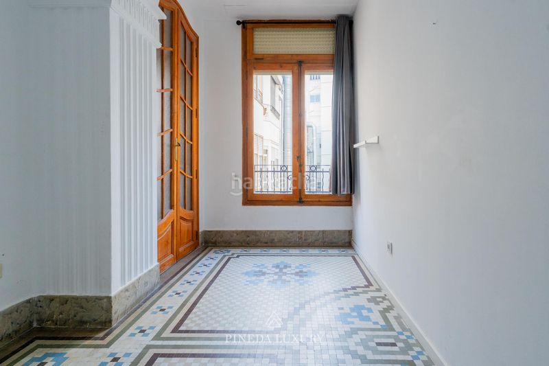 Piso en calle convento st clara 11 vivienda señorial en el centro y junto a la plaza del ayuntamiento en Valencia - Imagen 48