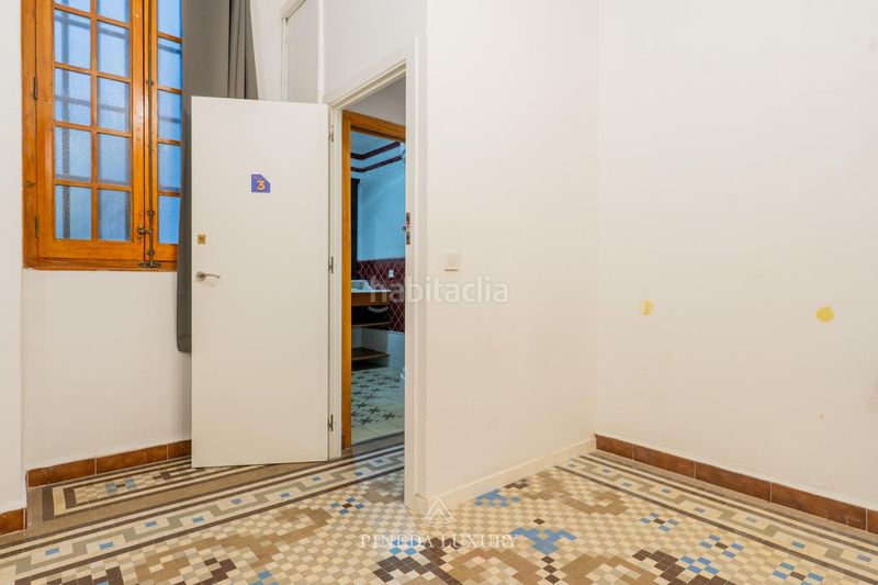 Piso en calle convento st clara 11 vivienda señorial en el centro y junto a la plaza del ayuntamiento en Valencia - Imagen 40
