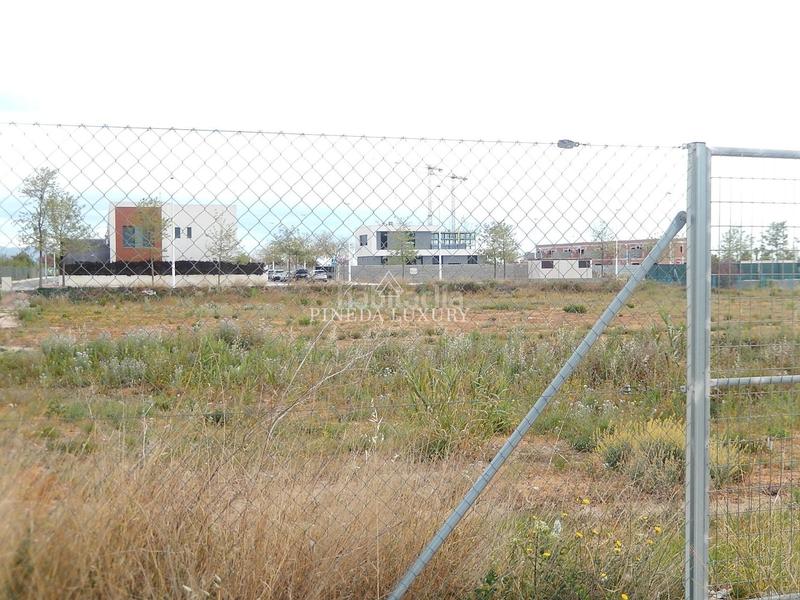 Foto 8656f126-9264-4997-b99e-fc41677deac4. Terrain industriel dans El Baladre Sagunt