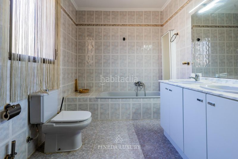 Foto 2a322b72-5c27-4e72-a1c8-38543f6d48c5. Xalet amb aparcament a Entrepinos Eliana (l´)