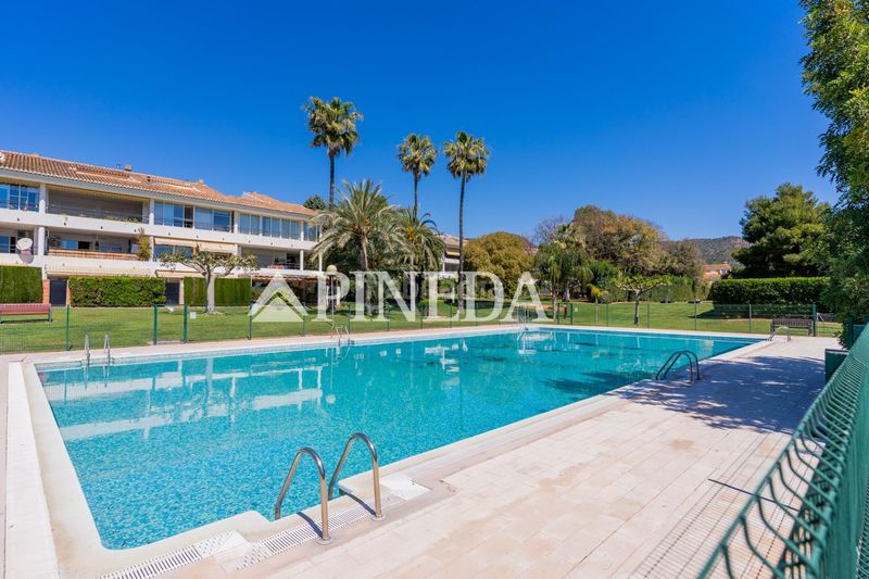 Foto 782c34fb-e396-4c8c-a6d0-032fc6f102e8. Apartament amb aparcament piscina a Alfinach - Monasterios Puçol