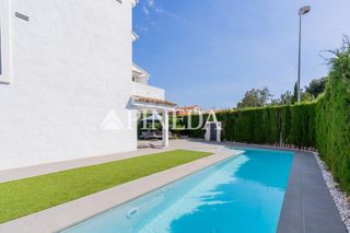 Chalet in Alfinach - Monasterios. Chalet independoente con piscina salina en alfinach.