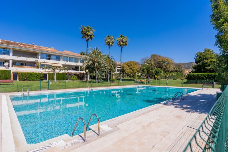 Foto 6f9c3546-7064-463f-a445-27e2844d061e. Apartament amb aparcament piscina a Alfinach - Monasterios Puçol