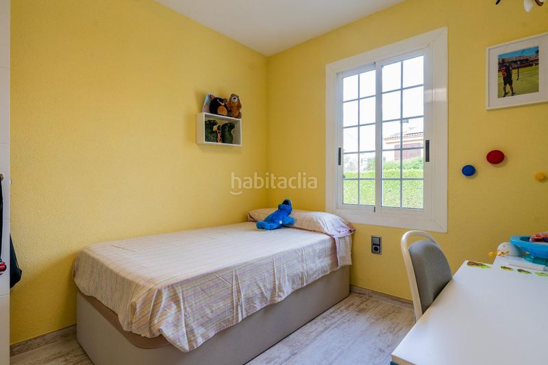 Foto 5961932a-ea3d-456f-974c-440e8c5c7a01. Casa adossada amb aparcament piscina a Alfinach - Monasterios Puçol