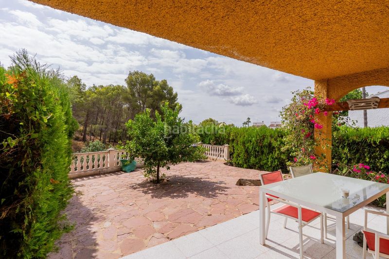 Foto b1c2800e-2124-41ea-a145-435f1466bd55. Casa adossada amb aparcament piscina a Alfinach - Monasterios Puçol
