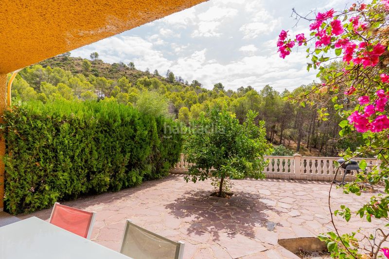 Foto f26a7ba4-3d71-4247-a447-ea7b53d4a38c. Casa adossada amb aparcament piscina a Alfinach - Monasterios Puçol