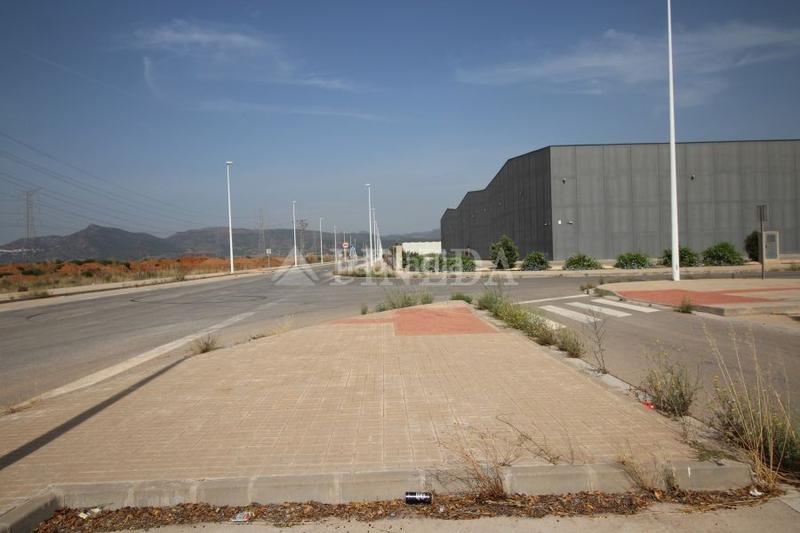 Foto 0cd06cf7-cc41-42e5-80f5-ac3cbd7f2743. Terreny residencial a Avenida de Abril-9 de Octubre Sagunt