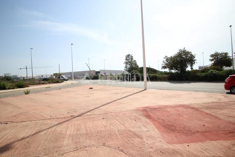 Foto 2523fa5e-3e64-4a90-bdb8-9599e00802bf. Terreny residencial a Avenida de Abril-9 de Octubre Sagunt