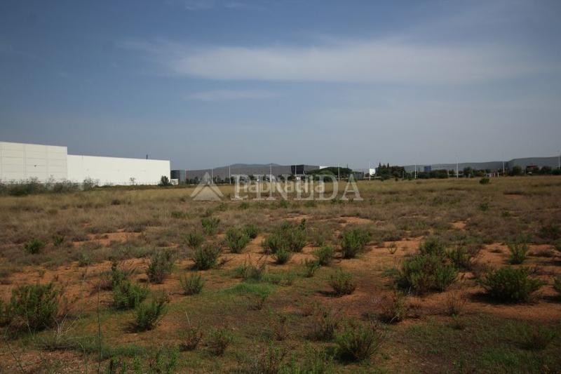 Foto 27575022-ed05-4694-bdd1-04bbc2c29b78. Terreny residencial a Avenida de Abril-9 de Octubre Sagunt