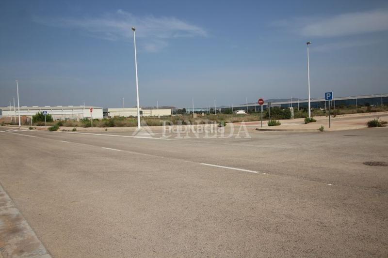 Foto 3e5c922a-f371-4865-b6d1-c847295a8e06. Terreny residencial a Avenida de Abril-9 de Octubre Sagunt