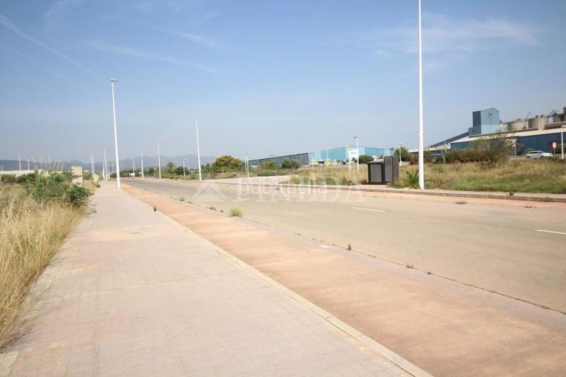 Foto 407ebcc9-ab95-4041-898f-c3424b284ee1. Terreny residencial a Avenida de Abril-9 de Octubre Sagunt