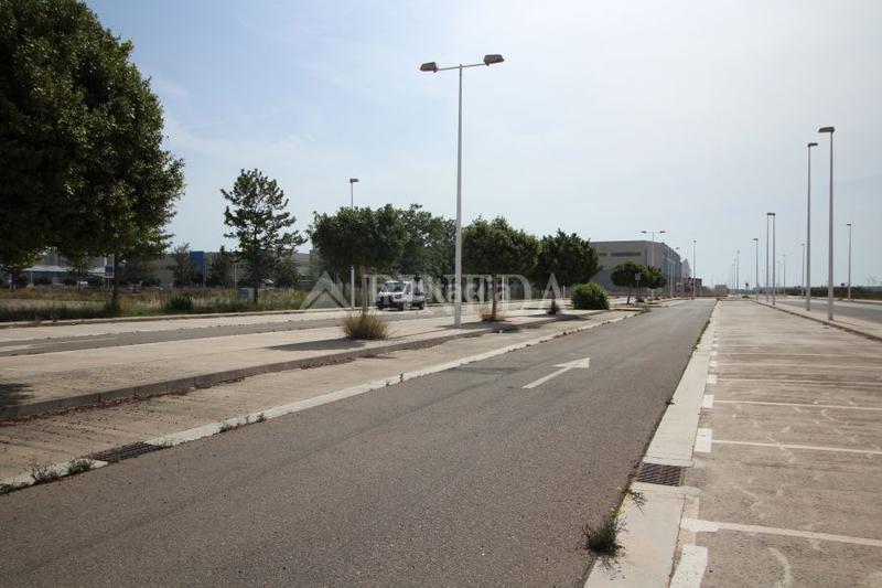 Foto 4eb14ed5-81e6-45f8-a6bb-4bb84a9ad901. Terreny residencial a Avenida de Abril-9 de Octubre Sagunt