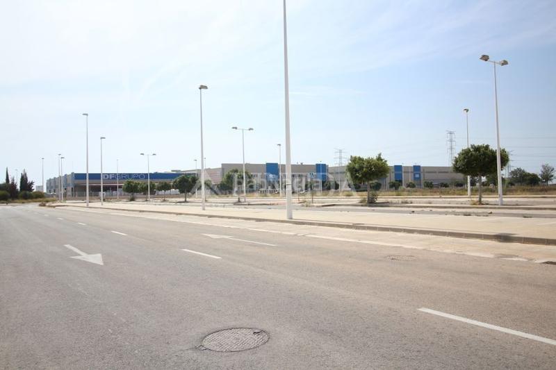 Foto 66bf0bef-c3e4-4e7f-b561-db17831907e5. Terreny residencial a Avenida de Abril-9 de Octubre Sagunt