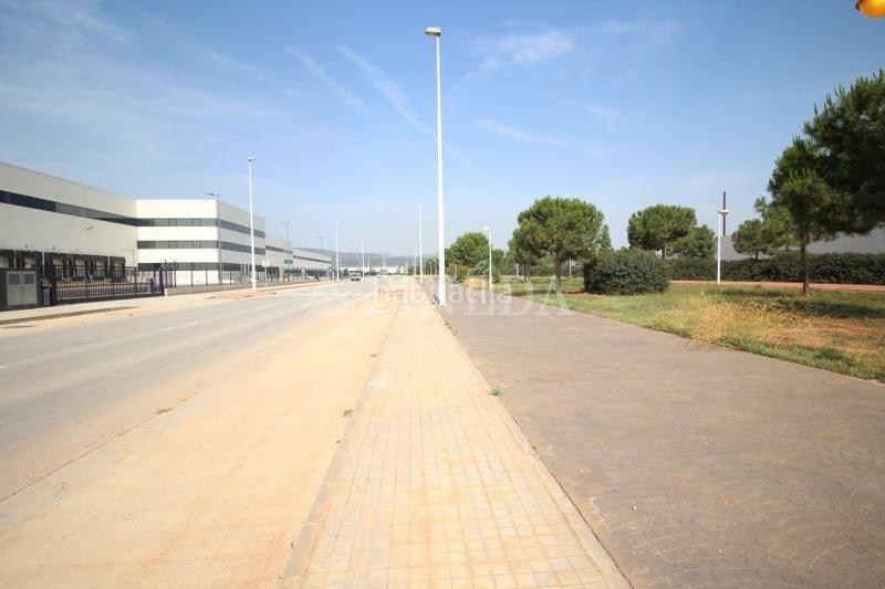 Foto 6e05d318-e706-446f-97b4-f3e6a5d88d1b. Terreny residencial a Avenida de Abril-9 de Octubre Sagunt